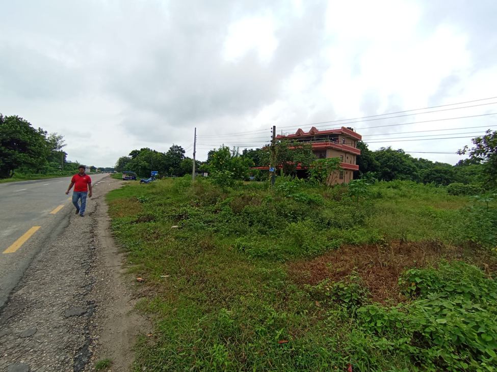 Land - Image 1